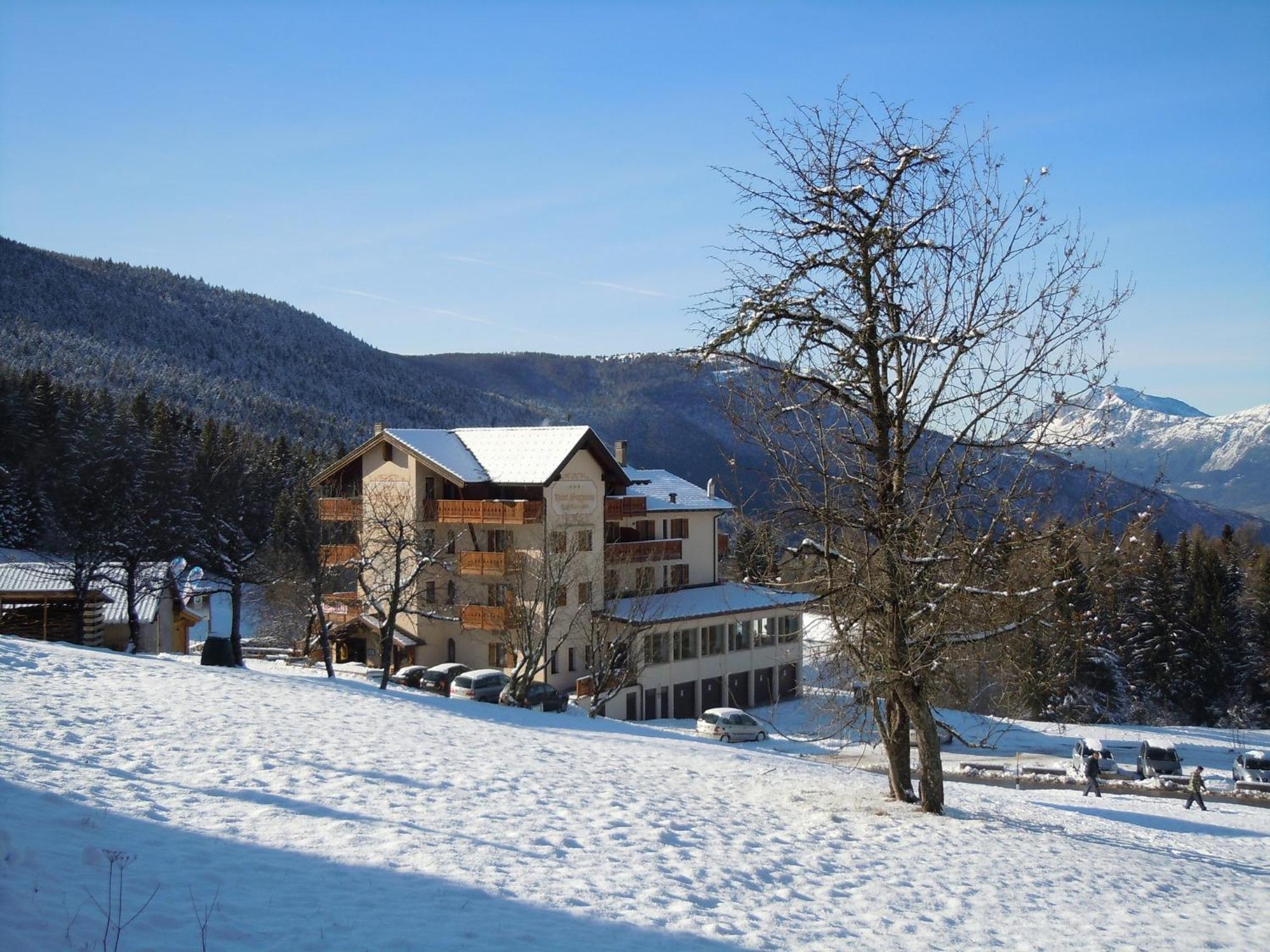 Hotel Seggiovia Folgaria Exterior foto